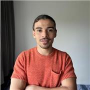 Professeur de mathématiques depuis 2023. Détient un master en génie mécanique aéronautique